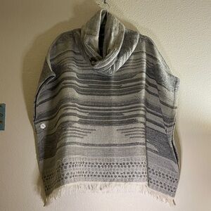 Prana Gray and White Knitted Poncho Sweater